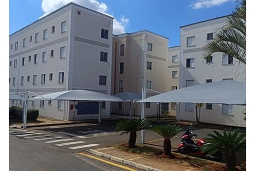 Um lindo apto no Morada do Campo para locação.