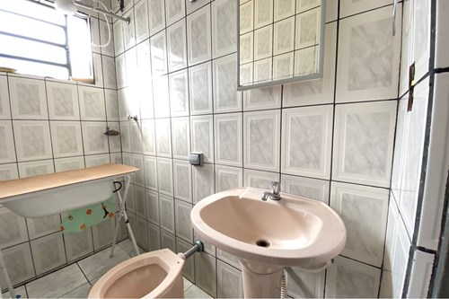 Casa com Dois Dormitórios em Avenida