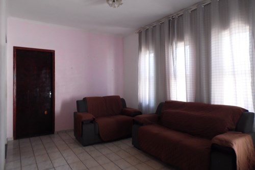 Casa Ampla e Confortável em Chácaras Nova Odessa