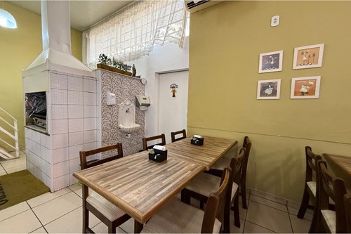 Prédio comercial no centro de Itapira SP