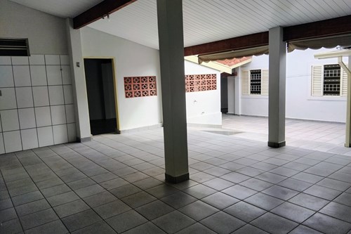Moderna Casa de Vila: Espaço e Conforto em Mogi Guaçu