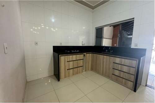 CASA A VENDA COM AREA COMERCIAL NOVA CANNAA MOGI GUAÇU