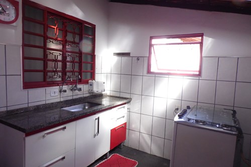 Casa três quartos e três banheiros no Zaniboni II