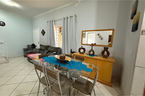 Sobrado dois dormitórios mais edícula na São Carlos