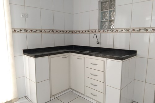 Moderna Casa de Vila: Espaço e Conforto em Mogi Guaçu