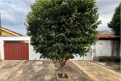 Casa com Três Dormitórios