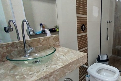 Sobrado com vista panorâmica e 4 dormitórios sendo duas suítes  no Jardim Itacolomy