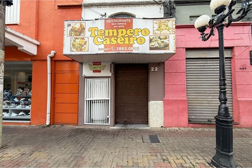 Prédio comercial no centro de Itapira SP