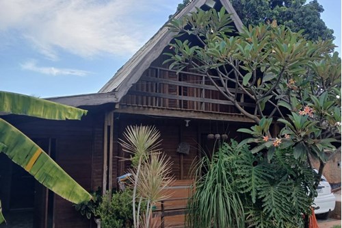 "Charmosa Casa de Campo em Chácara Santa Felicidade"