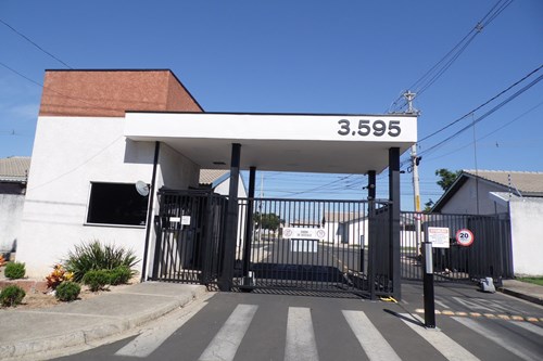 Charmosa Casa em Condomínio e Mogi Guaçu