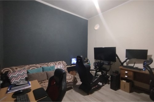 Casa de dois dormitórios Jd Suécia I