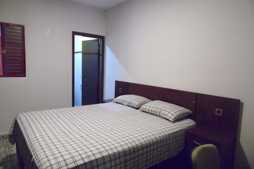 Casa três quartos e três banheiros no Zaniboni II