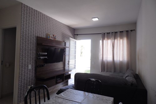 Charmosa Casa em Condomínio e Mogi Guaçu