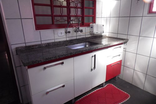 Casa três quartos e três banheiros no Zaniboni II