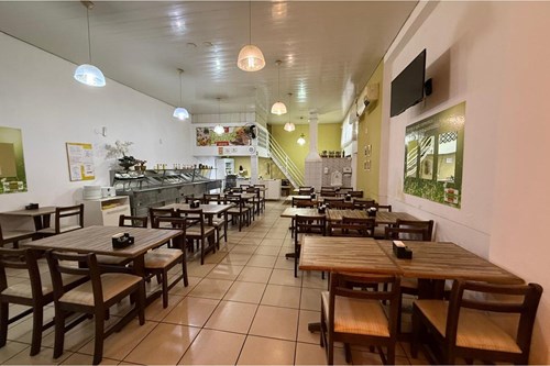 Prédio comercial no centro de Itapira SP