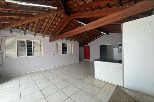 CASA A VENDA COM AREA COMERCIAL NOVA CANNAA MOGI GUAÇU