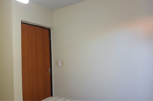 Casa de Vila Reformada no Parque Ypê Amarelo