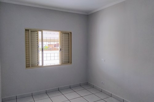 Moderna Casa de Vila: Espaço e Conforto em Mogi Guaçu