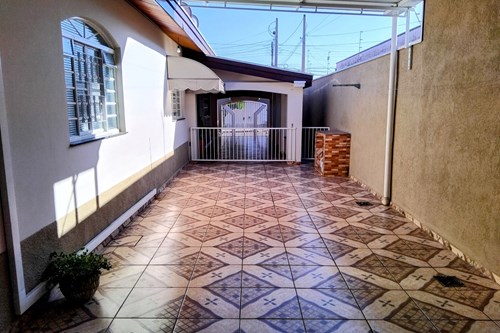 "Descubra Sua Casa dos Sonhos no Jardim Novo II"