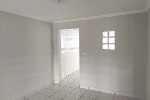 Moderna Casa de Vila: Espaço e Conforto em Mogi Guaçu