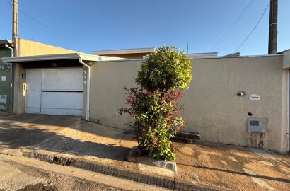 Casa de dois dormitórios no Pq dos Eucalíptos