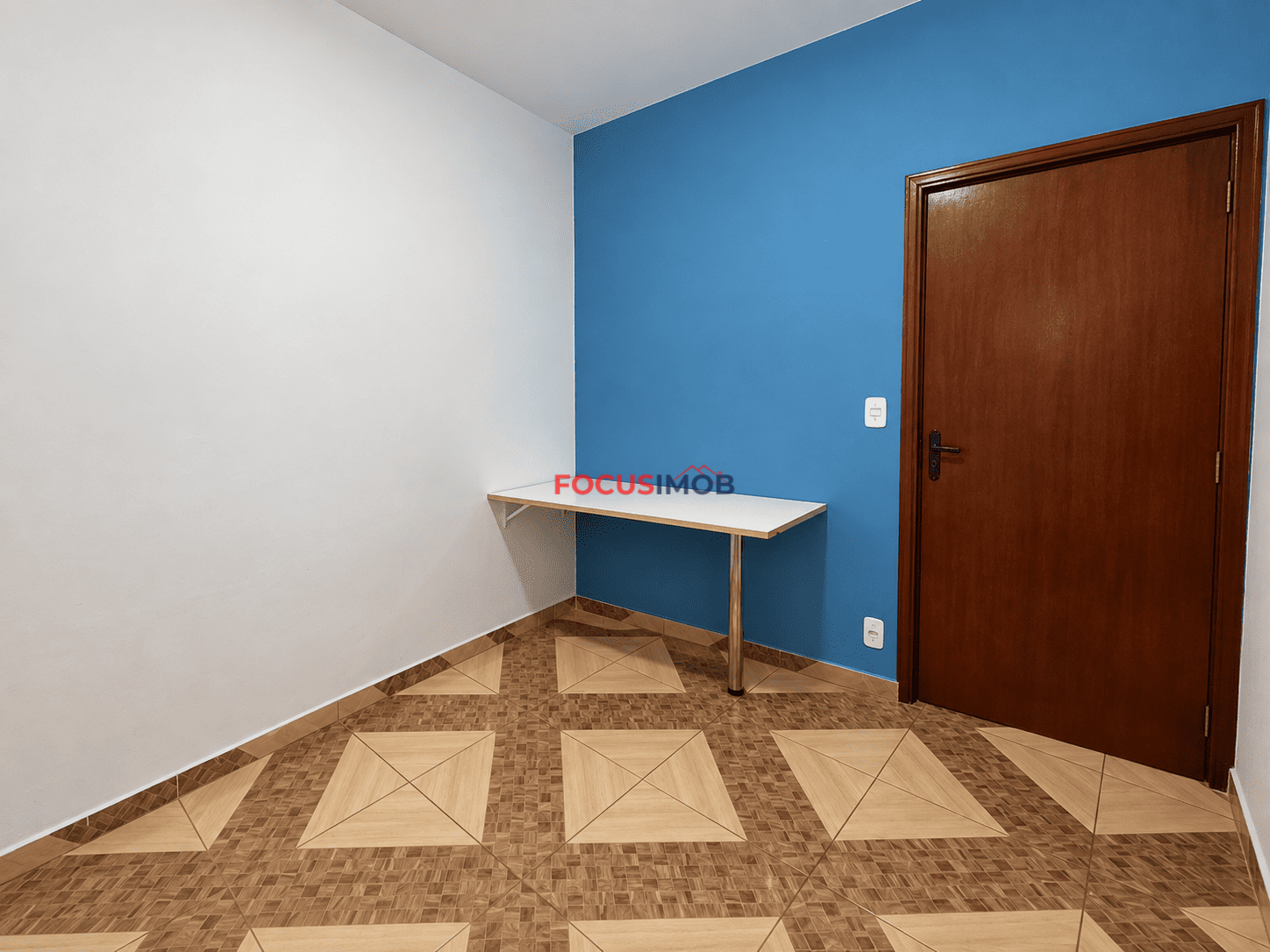 Casa com 3 Quartos, Closet e Garagem para 3 Carros – Jardim Itacolomy