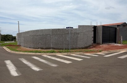 TERRENO À VENDA NO VILA FLORIDA E ACEITA PERMUTA COM CASA - MOGI GUAÇU