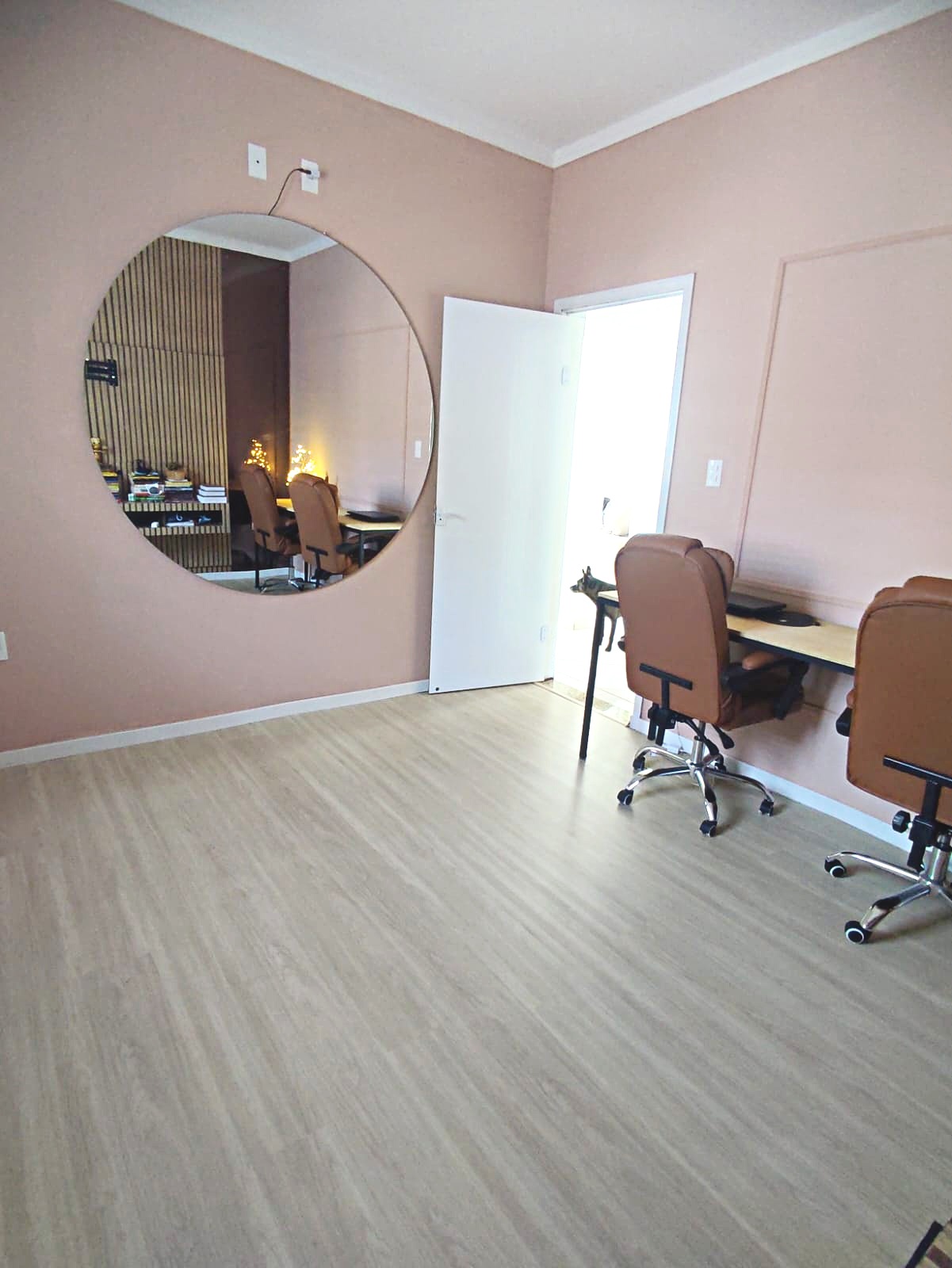 Linda Chácara que já rentabiliza com locação por temporada - para investir ou morar, na cidade de Águas de Lindóia - SP