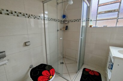 Casa dois dormitórios Vila Paraíso