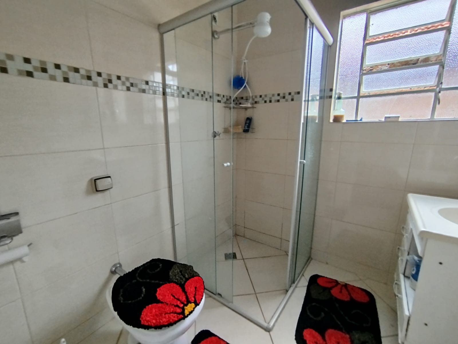 Casa dois dormitórios Vila Paraíso