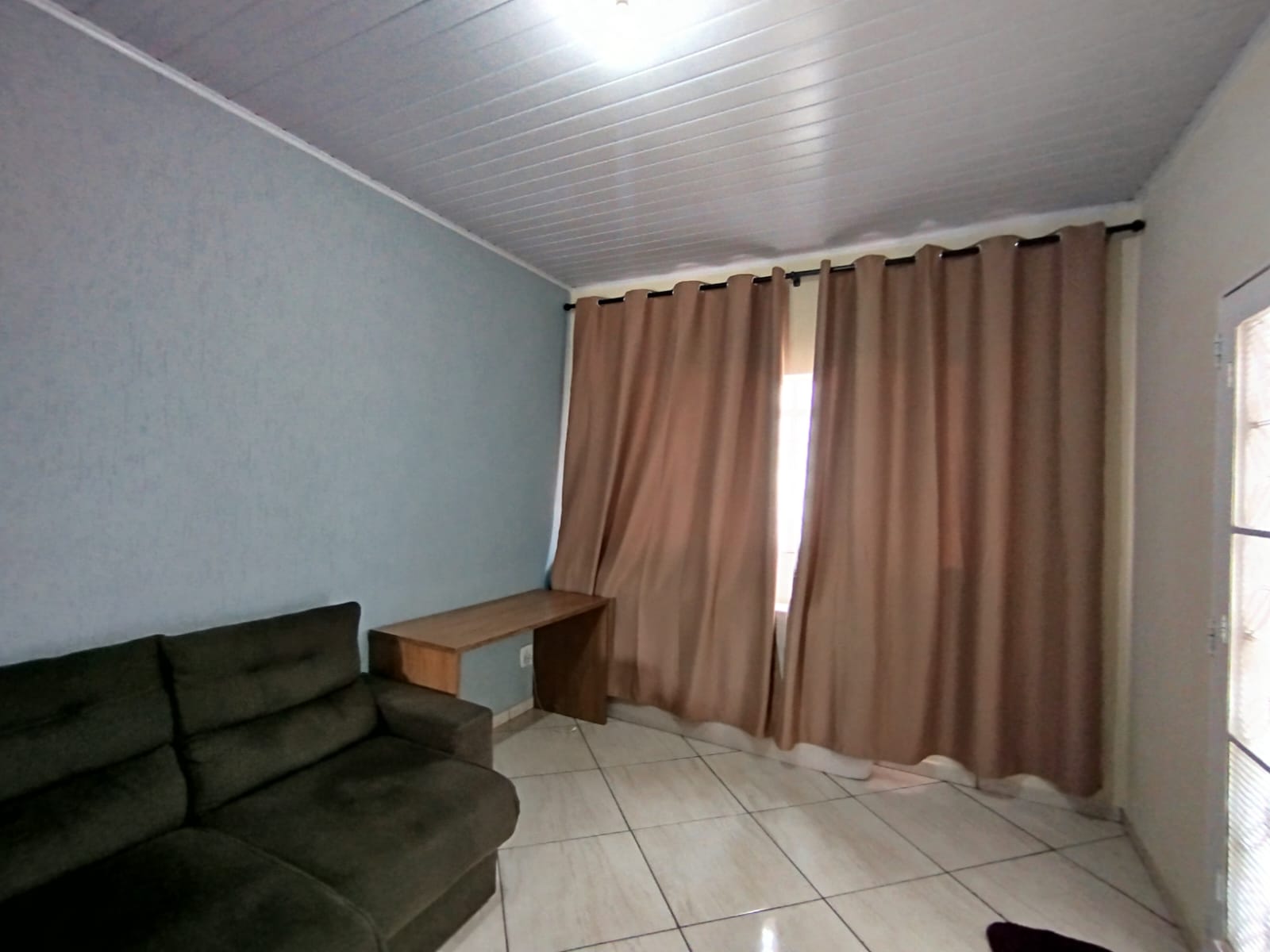 Casa dois dormitórios Vila Paraíso