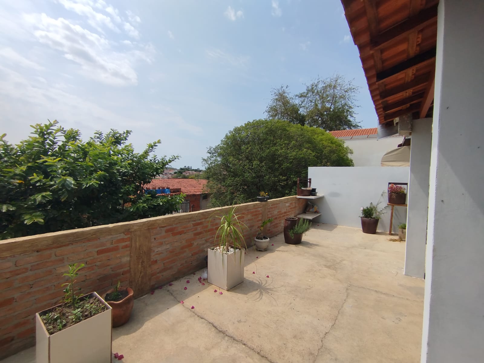 Casa dois dormitórios Vila Paraíso