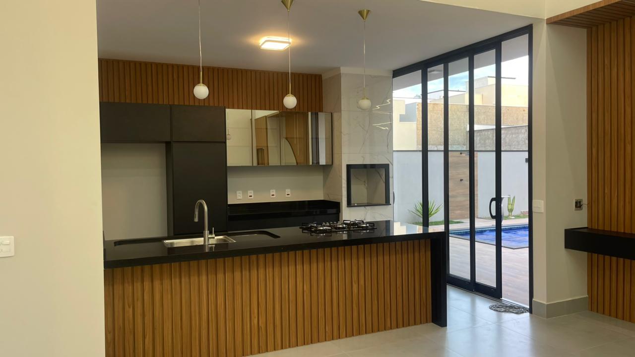 CASA NO CONDOMÍNIO PALM PARK - ESTIVA GERBI