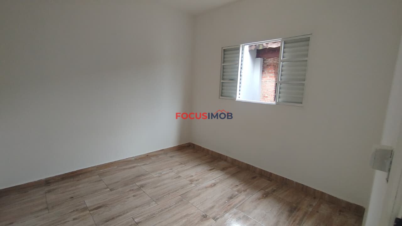 Casa dois dormitórios parte alta do Istor Luppi