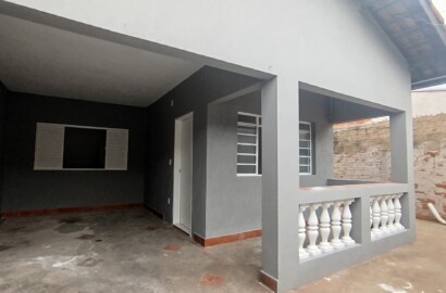 Casa dois dormitórios parte alta do Istor Luppi