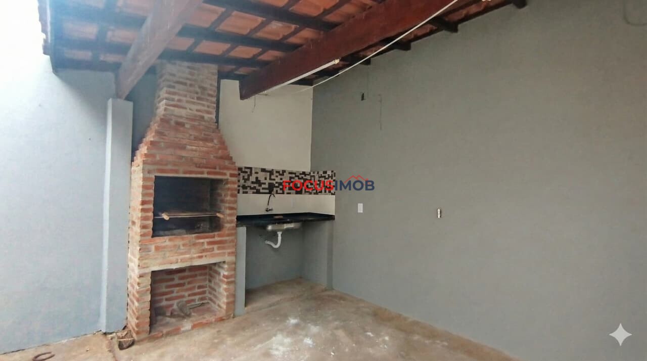 Casa dois dormitórios parte alta do Istor Luppi