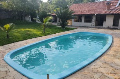Chácara à Venda com 1.340 m², Piscina e Área de Lazer Completa