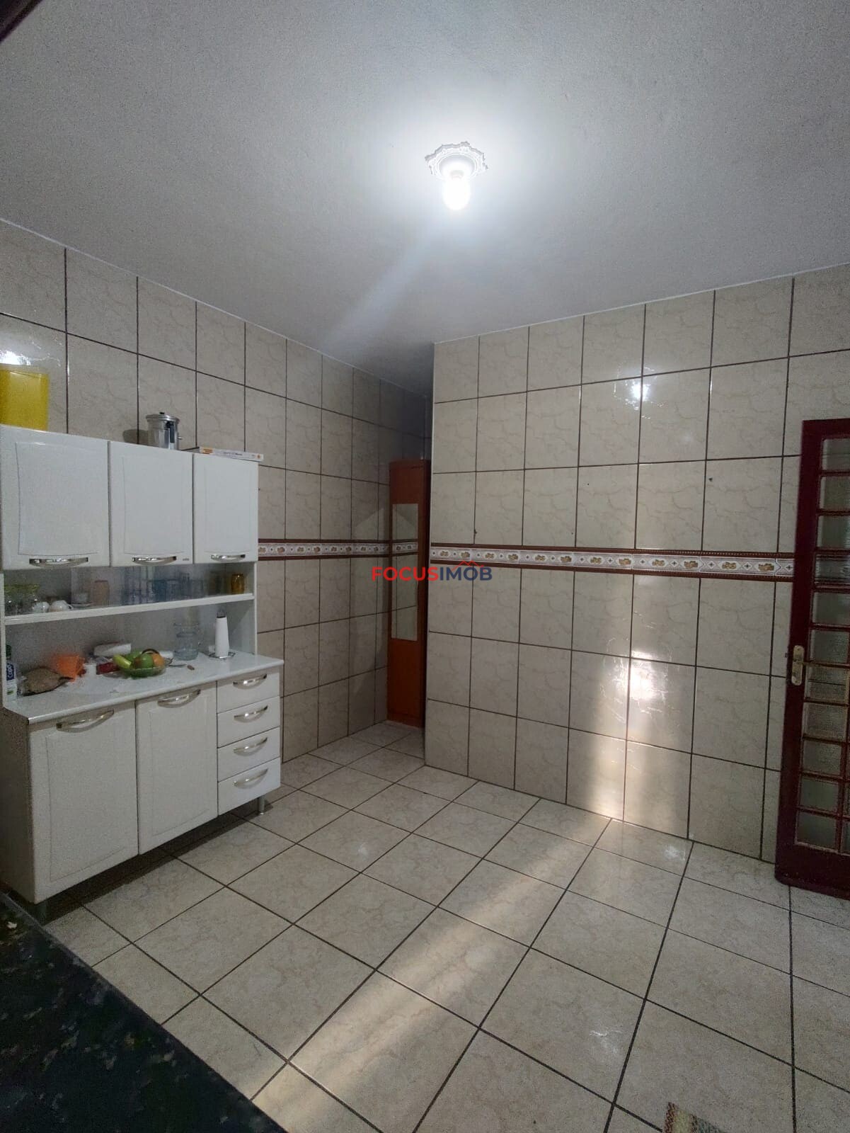 Chácara à Venda com 1.340 m², Piscina e Área de Lazer Completa