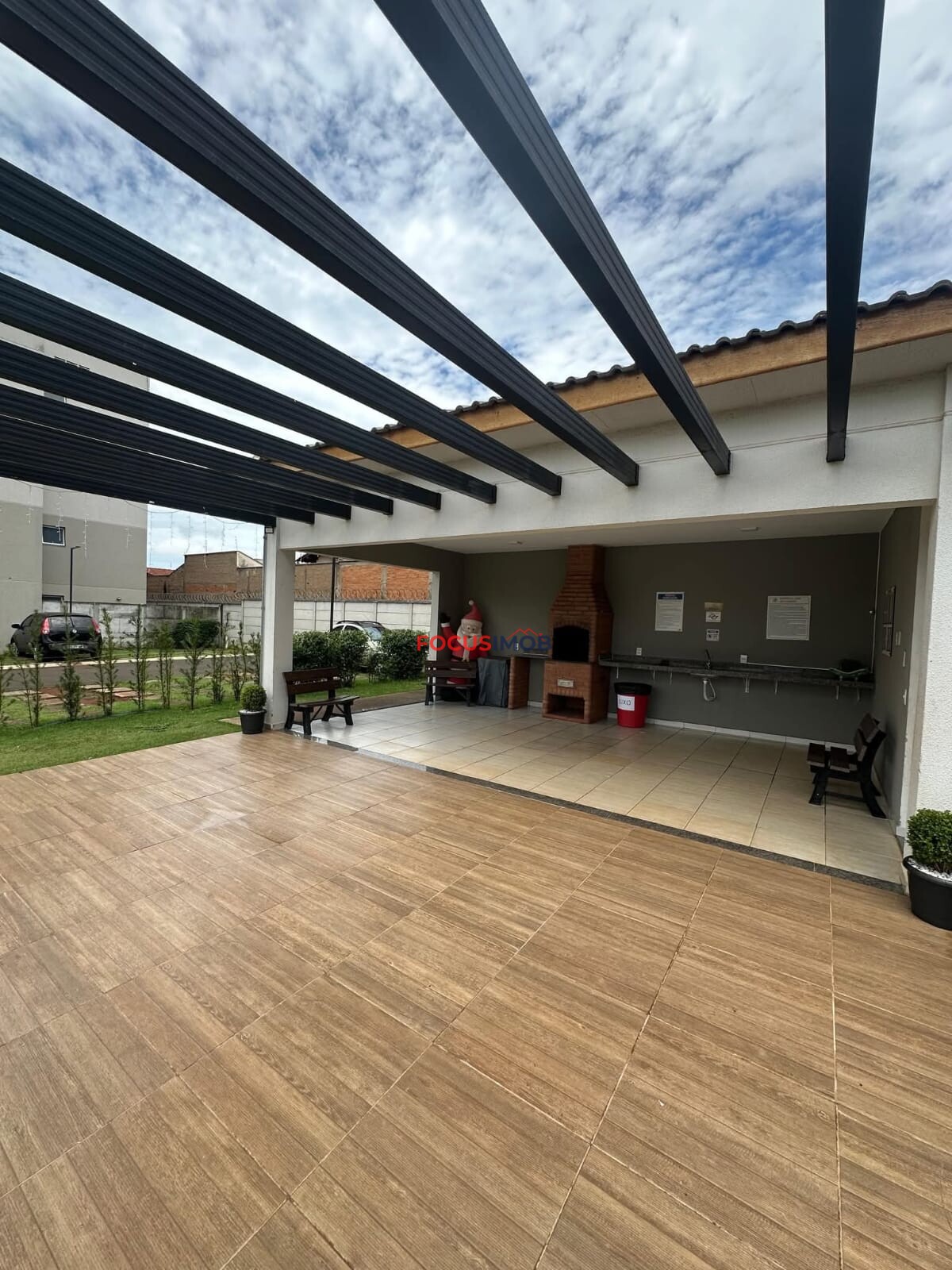 Apartamento pra venda Condomínio Residencial Paris