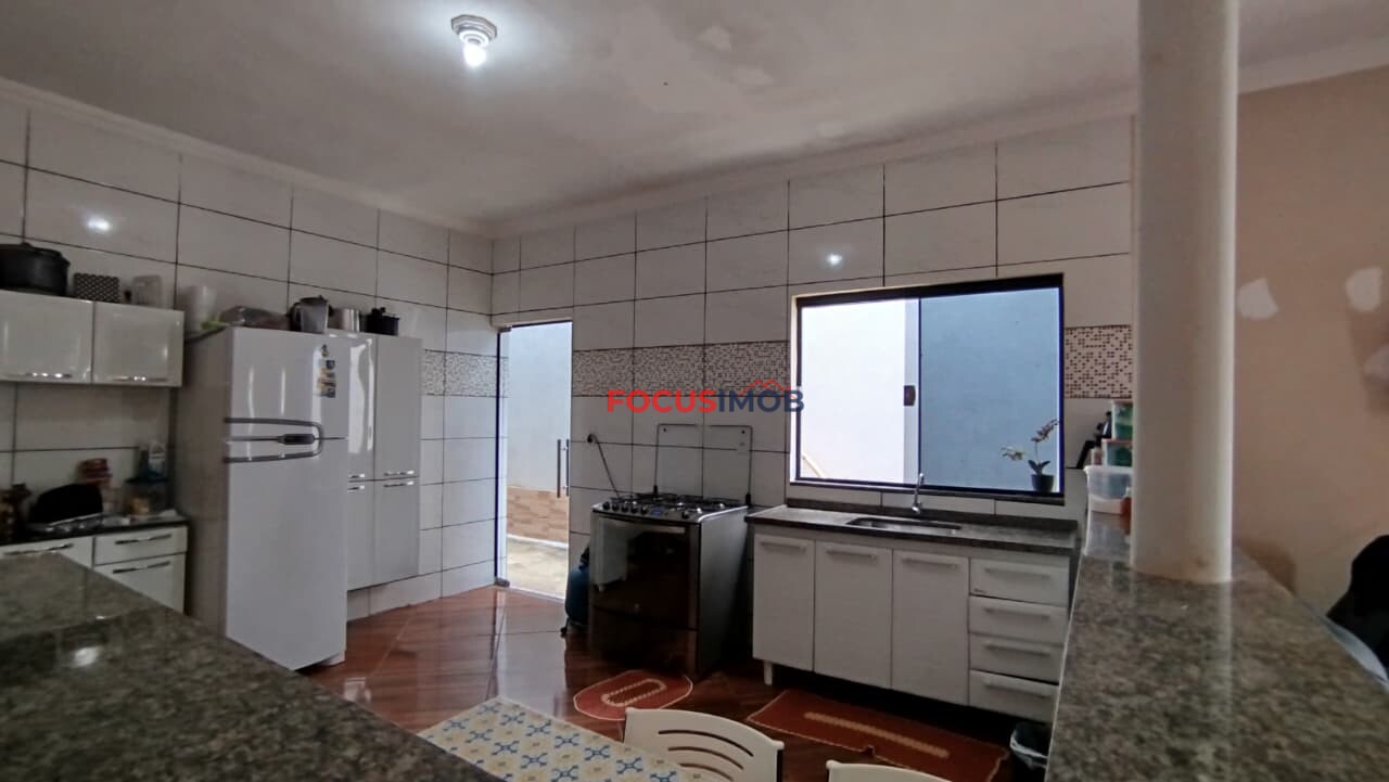 Imóvel à Venda com Residência na Laje e 2 Pontos Comerciais – Ótima Oportunidade de Investimento