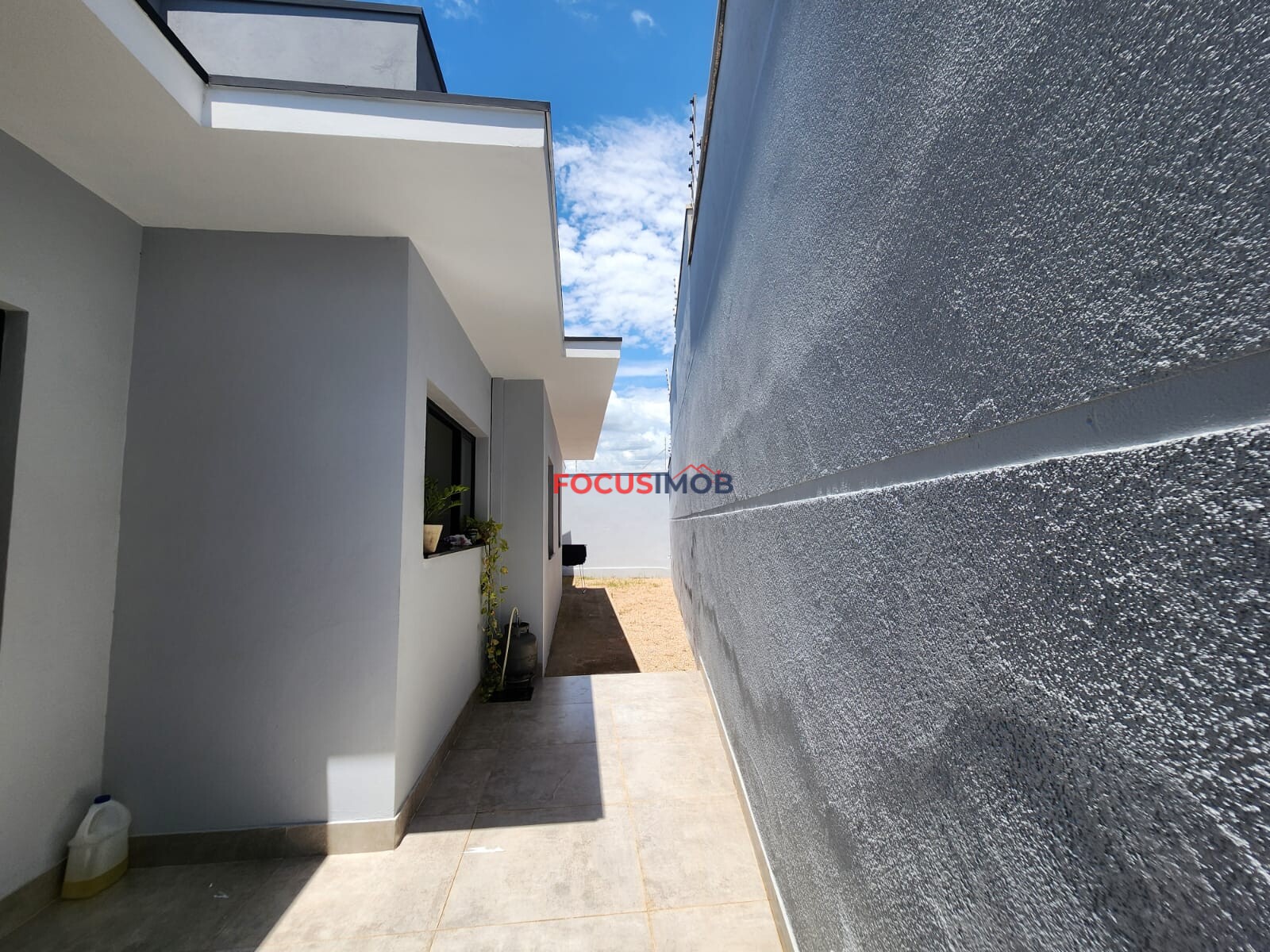 Casa à Venda – 3 Dormitórios com Suíte | Excelente Localização