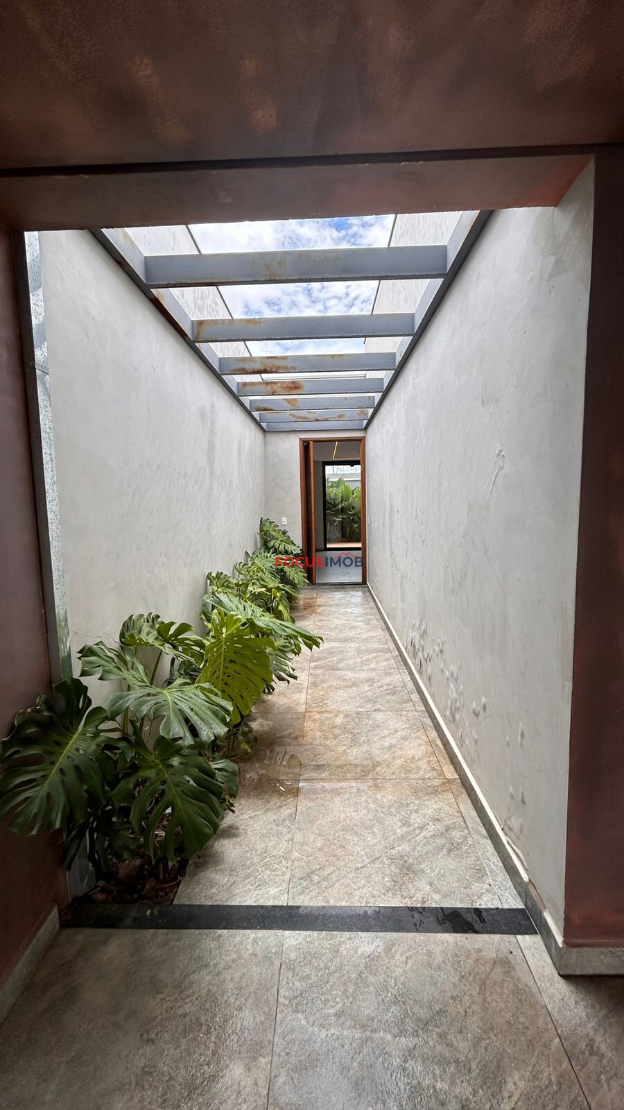 🏡✨ RESIDÊNCIA DE ALTO PADRÃO PARA LOCAÇÃO – CONDOMÍNIO CALIFÓRNIA | ESTIVA GERBI/SP