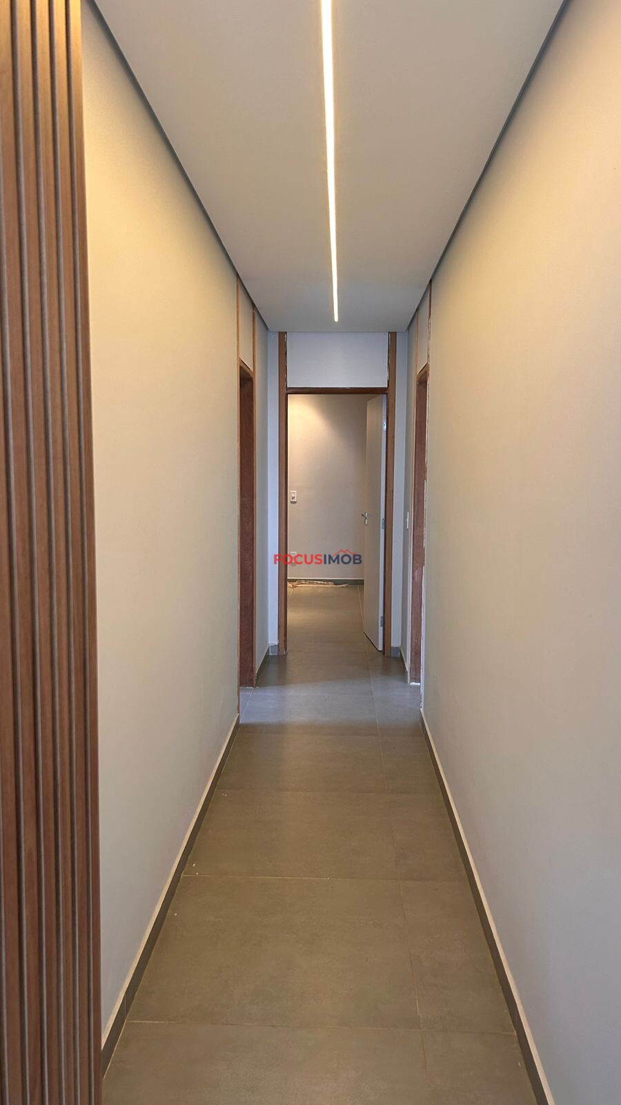 🏡✨ RESIDÊNCIA DE ALTO PADRÃO PARA LOCAÇÃO – CONDOMÍNIO CALIFÓRNIA | ESTIVA GERBI/SP