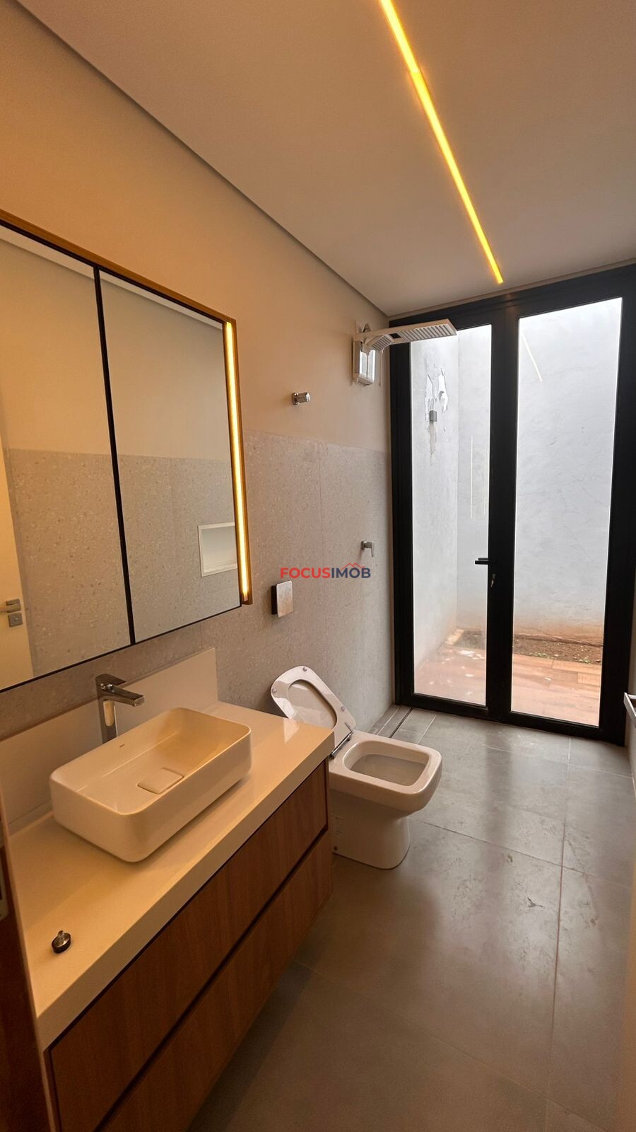 🏡✨ RESIDÊNCIA DE ALTO PADRÃO PARA LOCAÇÃO – CONDOMÍNIO CALIFÓRNIA | ESTIVA GERBI/SP