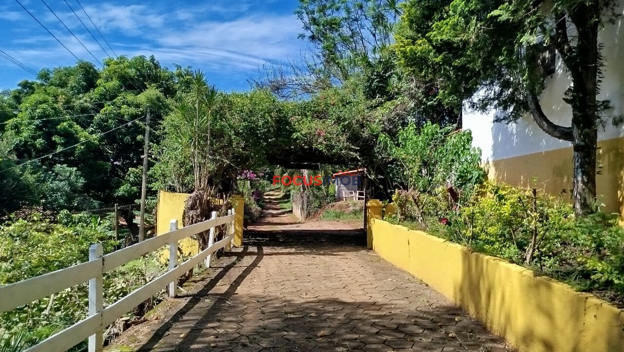 EXCELENTE SÍTIO À VENDA – IDEAL PARA LAZER, RENDA OU POUSADA