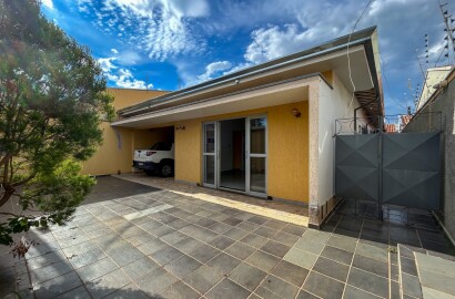 Casa Ampla com Edícula