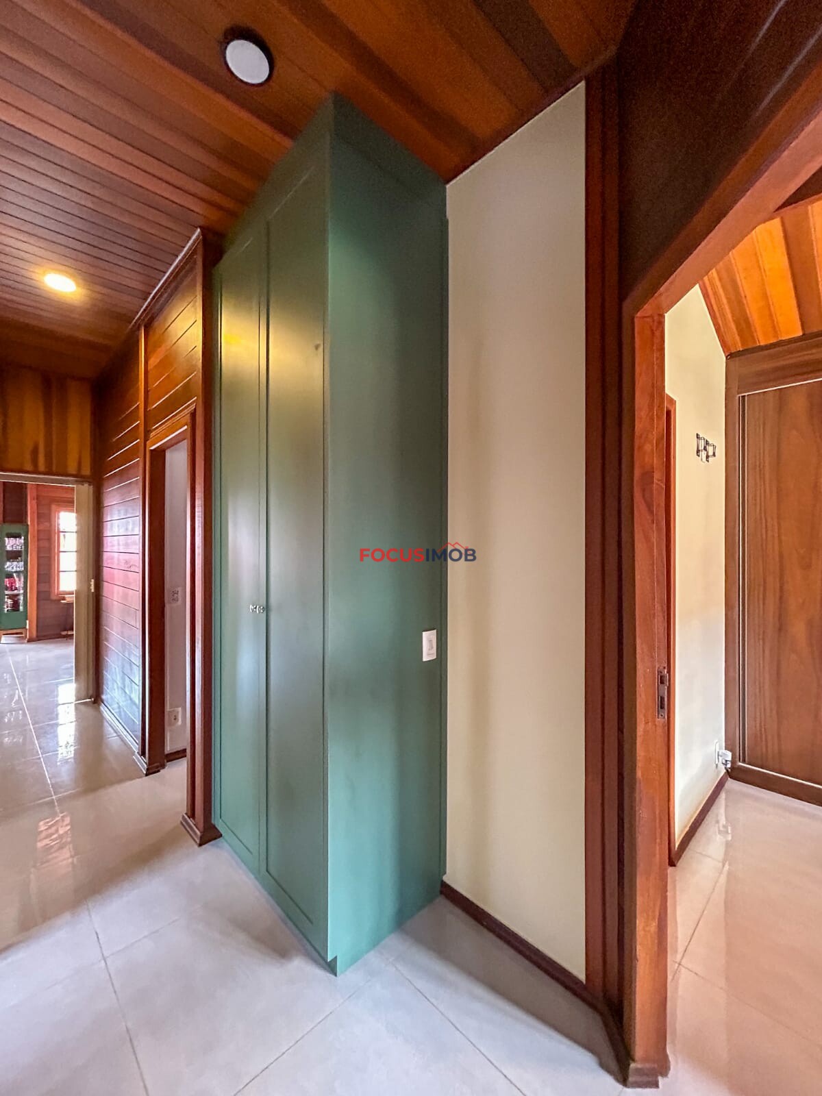 Excelente Oportunidade! Casa com Piscina e Área de Lazer