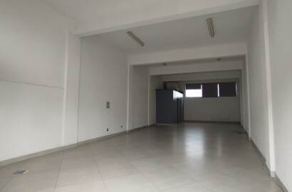 BARRACÃO COMERCIAL PARA LOCAÇÃO – REGIÃO CENTRAL | AV. 9 DE ABRIL