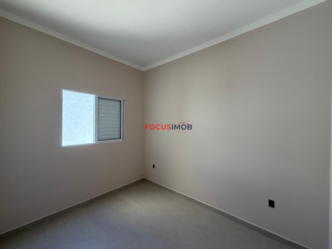 CASA À VENDA CONDOMÍNIO TERRAS DA CACHOEIRA ESTUDA POSSIBILIDADE DE PERMUTA EM APARTAMENTO.