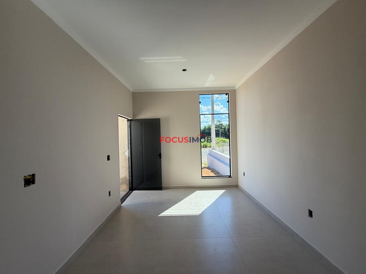 CASA À VENDA CONDOMÍNIO TERRAS DA CACHOEIRA ESTUDA POSSIBILIDADE DE PERMUTA EM APARTAMENTO.